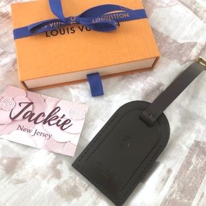 ❌ SOLD ❌ Louis Vuitton Large Luggage Tag in DE